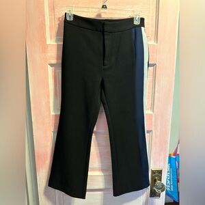 Kick-Crop Trouser